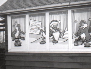 1959:12 Christmas windows